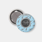 Glittery Silver Giraffe on Dreamy Blue Monogram Magnet (Vorderseite/Rückseite)