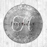 Glittery Silver Glam Monogram Dartscheibe<br><div class="desc">Erstellen Sie Ihr eigenes personalisiertes Monogramm-Dartboard für sie. Passen Sie das Schwarz-Weiß-Dekormonogramm mit elegantem Kalligraphiedesign im Signaturstil an. Der Schriftstil von Monogramm ist so dekorativ, dass er für einige Buchstaben zentriert werden muss. Dieser moderne Schriftart im Stil einer Unterkunft mit wunderschönen Schluchten. Der Glam-Hintergrund ist mit einer silbergrauen, metallisch-farbigen Farbverlaufsfolie...</div>