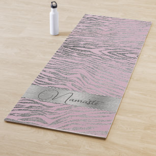 Glittery Silver Zebra Print on Pink Personalisiert Yogamatte