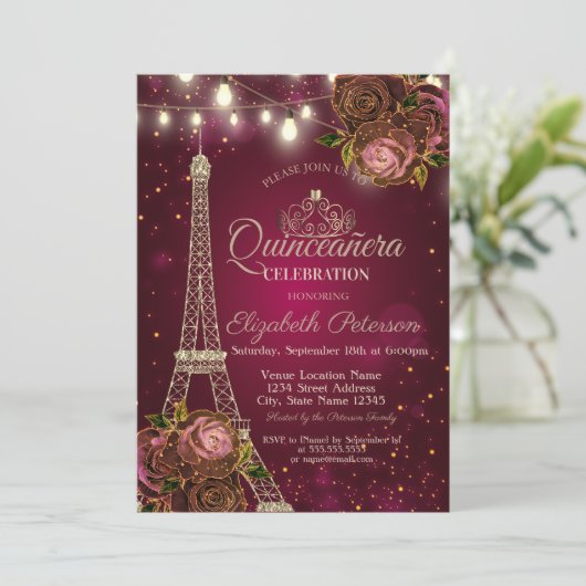 Glitzer Eiffelturm, Tiara Rose Red Quinceañera Einladung (Stehend Vorderseite)