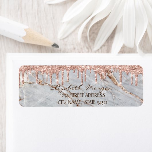 Glitzer fällt das Label für graue Marmorstandadres (Insitu)