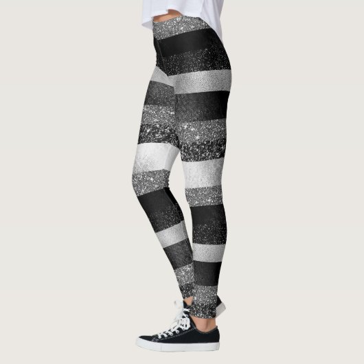 Glitzer in Schwarz und Silber Leggings (Links)