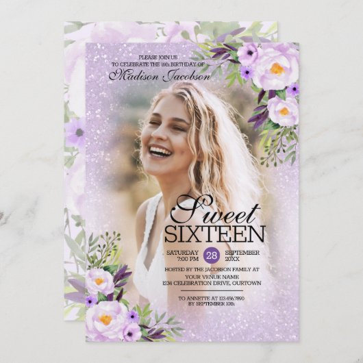 Glitzer Lila Blumenfoto-Vorlage Sweet 16 Einladung (Vorne/Hinten)