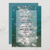Glitzern im Wasser des Strandes retten das Datum Save The Date (Vorne/Hinten)