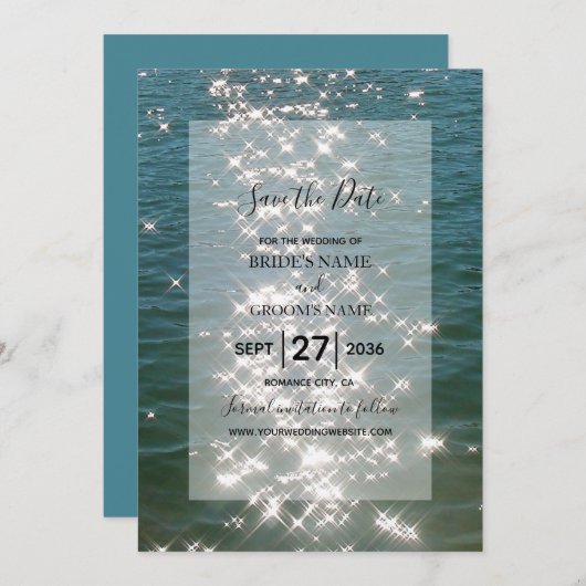 Glitzern im Wasser des Strandes retten das Datum Save The Date (Vorne/Hinten)