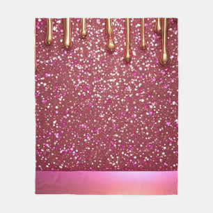Glitzernd rosa Tropfen auf goldenem Metallhintergr Fleecedecke