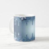 Glitzernder blauer Schneeflockenrahmen mit Eiszapf Kaffeetasse (Vorderseite Links)