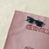 Glitzy GlamRose Gold Dripping Glitzer Monogram Strandtuch (Beispiel)