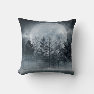 Gloomy Dark Forest: Moonlit Scene Kissen