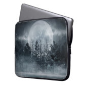 Gloomy Dark Forest: Moonlit Scene Laptopschutzhülle (Vorderseite Links)