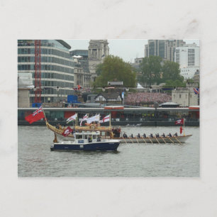 "Gloriana" übergibt Tower Pier Postkarte