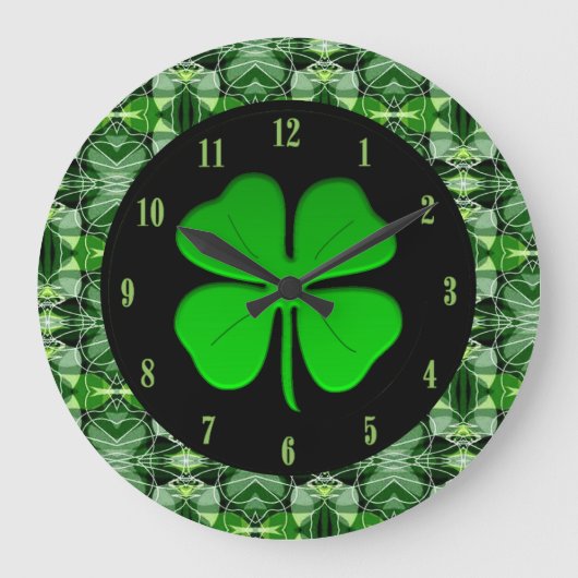 Glorious Green Abstract Pattern Shamrock Clock Große Wanduhr (Vorderseite)