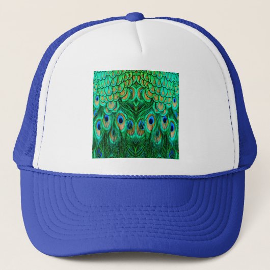 Glorious Peacock Feathers Truckerkappe (Vorderseite)