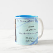Glorious Rosary Mysteries Item #4: Assumption Zweifarbige Tasse (VorderseiteRechts)
