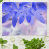 Glory of the Snow Schocking Blue Kitchen Handtuch (Gefaltet)