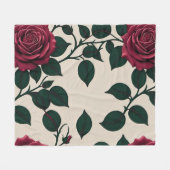 Glossy Crimson Roses With Dark Green Leaves Fleecedecke (Vorderseite (Horizontal))
