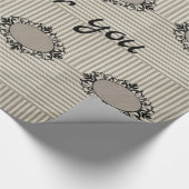 Glossy Wrapping Paper Beige Streifen schwarz Geschenkpapier (Ecke)