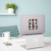 Glow Getter Sticker Pack | 9 Modeporträts (Laptop auf Schreibtisch)