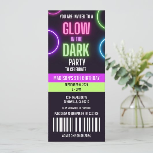 Glow in der dunklen Neon Birthday Ticket Einladung (Stehend Vorderseite)