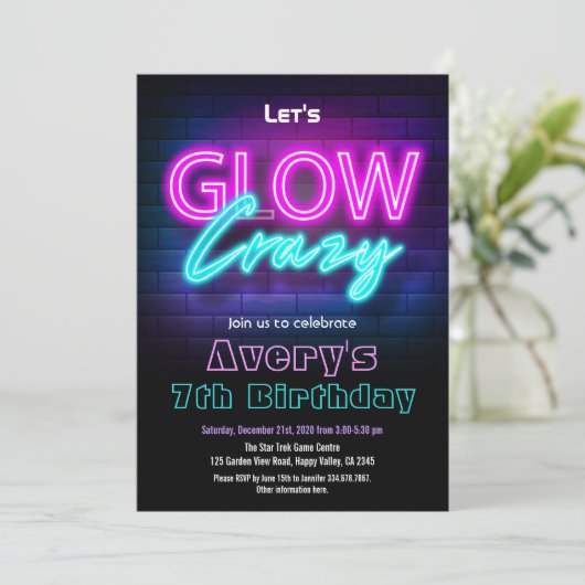Glow In The Dark Pink Birthday Party Invitation Einladung (Stehend Vorderseite)