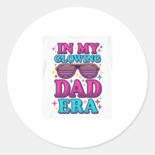 Glowing Dad Era Vintage Gravur Shirt Design_1 Runder Aufkleber