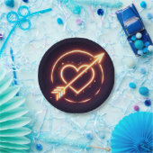 glowing image of a heart with cupid's arrow pappteller (Party)