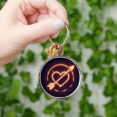 glowing image of a heart with cupid's arrow schlüsselanhänger (Hand)