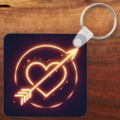 glowing image of a heart with cupid's arrow schlüsselanhänger (Rückseite)