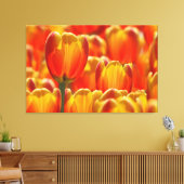 GLOWING TULIPS 32x48 Leinwanddruck (Insitu (Wohnzimmer))