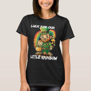Glück für unseren kleinen Regenbogen Leprechaun Ba T-Shirt