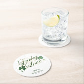 Glück in der Liebe St Patrick's Modern Brautparty Runder Pappuntersetzer (Vor Ort)