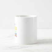 Glück in Regenbogen finden Kaffeetasse (Mittel)