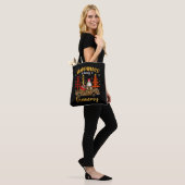 Glück ist ein grauer Weihnachtsbaum Leopard Tasche (Am Model)