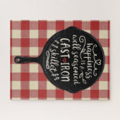 Glück ist ein gut gewürzter RoheisenSkillet Puzzle (Horizontal)