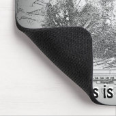 Glück ist ein warmer Schoß Top Meme Mousepad (Ecke)