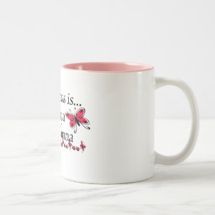 Glück ist, eine Nonna SCHMETTERLING zu sein Zweifarbige Tasse