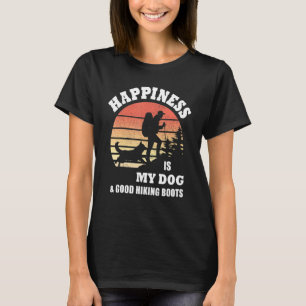 Glück ist mein Hund und gute Wanderstiefel T-Shirt