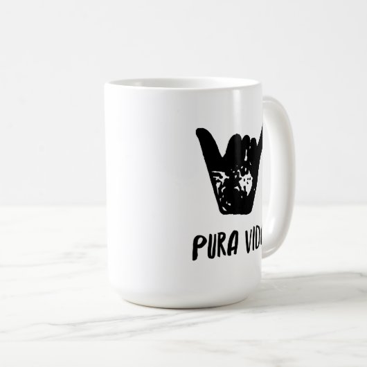 Glück kommt in Waves Pura Vida Shaka Kaffeetasse (VorderseiteRechts)