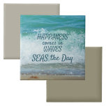 Glück kommt in Wellen, die die Welle brechen Fliese<br><div class="desc">Glück kommt in Waves! Seas the Day! Ein wunderschönes Aqua Blue Sea und eine weiße Ozeanwelle bilden den Hintergrund dieser inspirierenden Keramik. Eine dekorative Kachel zum Küsten-Thema, die einzeln oder in Kombination für Handwerkskunst und Gaumenprojekte, in Küchen oder Badewanne oder Duschen verwendet wird. Als tägliche Erinnerung und Motivation, jeden Tag...</div>