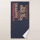 Glück passiert, wenn man in der Dusche singt Badehandtuch (Badehandtuch)