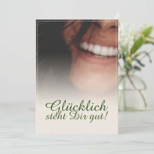 Glücklich, du Arsch! (Stehend Vorderseite)