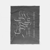 glücklich immer nach Hochzeit Fleecedecke (Vorderseite)