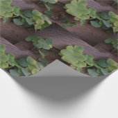 Glücklich oder bestimmt? St. Patricks Day-Kleeblät Geschenkpapier (Ecke)