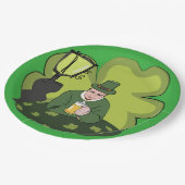 "GLÜCKLICH ST. PATRICK'S DAY" LEPRECHAUN PAPPTELLER (Schrägansicht)