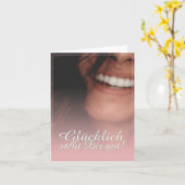 Glücklich steht Dir gut! - Rosé Karte (Gelbe Blume)