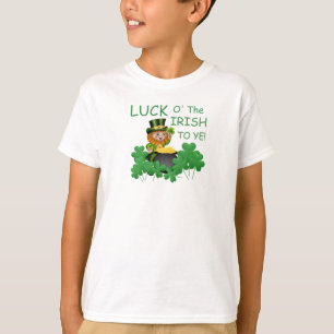 Glücklich und glücklich zu euch aus diesem Leprech T-Shirt