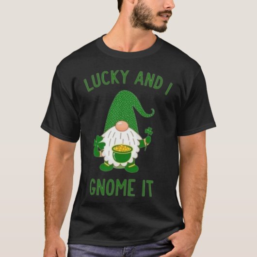 Glücklich und ich kommen - Niedlicher St. Patrick' T-Shirt (Vorderseite)