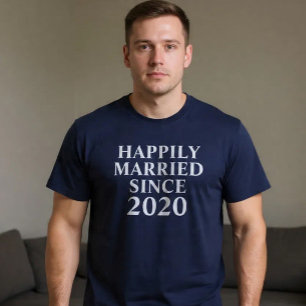 Glücklich verheiratet seit individuellen Paaren T-Shirt