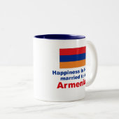 Glücklich verheiratet zu einem Armenian Zweifarbige Tasse (VorderseiteRechts)