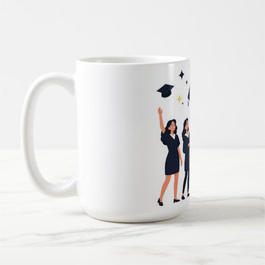 Glückliche Absolventen werfen Hüte zur Feier Kaffeetasse (Links)